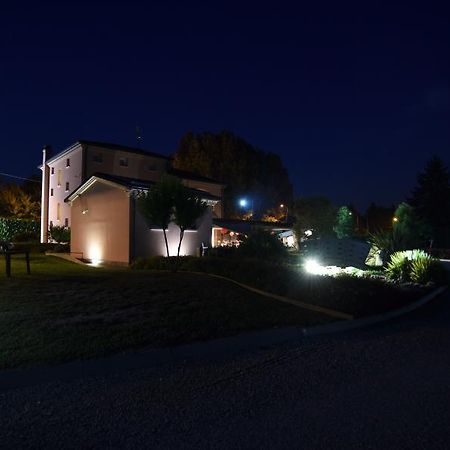 Agrialloggi La Palazzina Curtarolo Exteriör bild