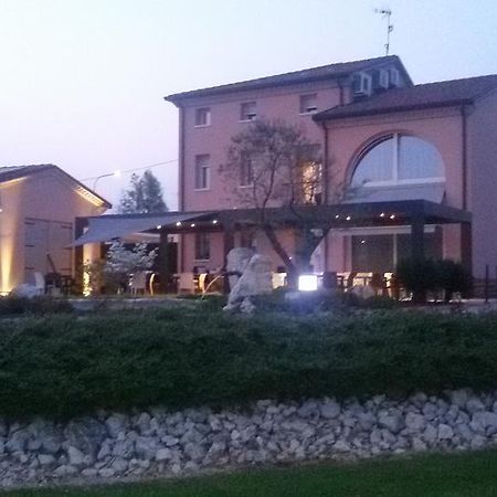 Agrialloggi La Palazzina Curtarolo Exteriör bild